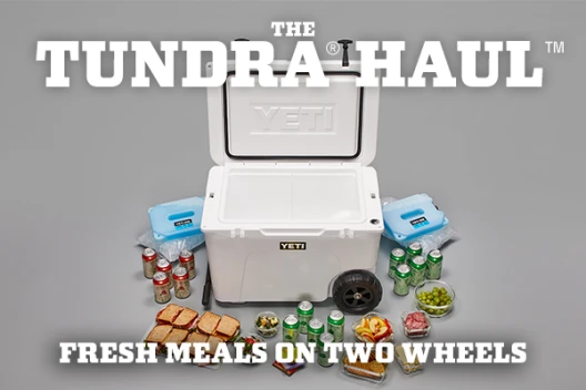 YETI Tundra Kühlbox Haul auf Rädern weiss